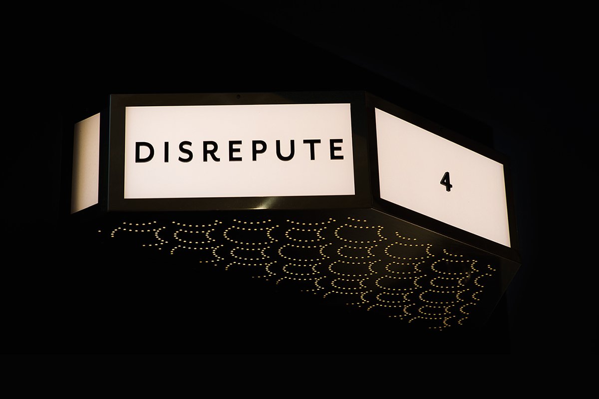 Disrepute酒吧品牌設(shè)計(jì)  燈箱設(shè)計(jì)展示