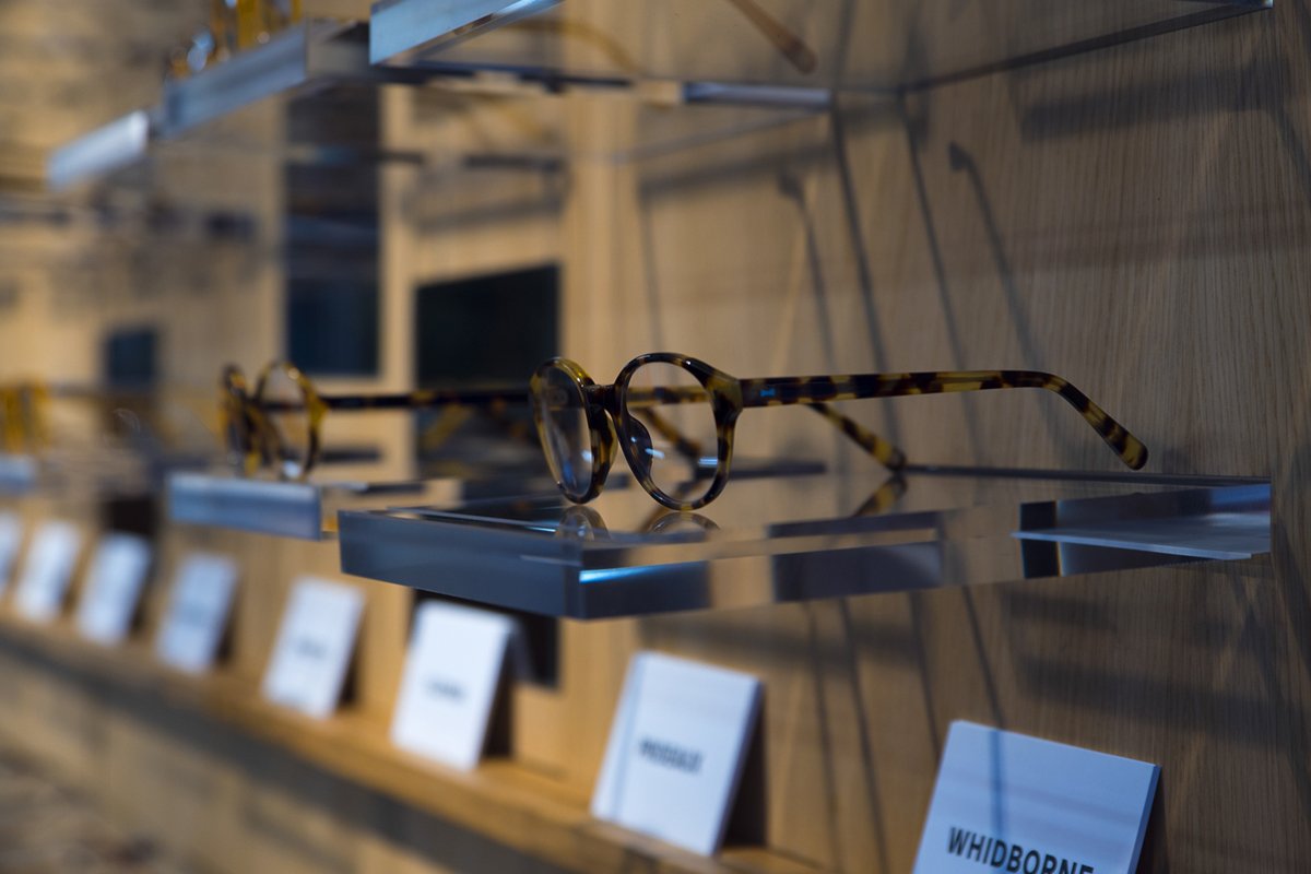 Cubitts眼鏡品牌設計  室內展示