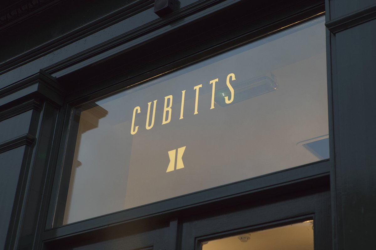 Cubitts眼鏡品牌設計  標志展示