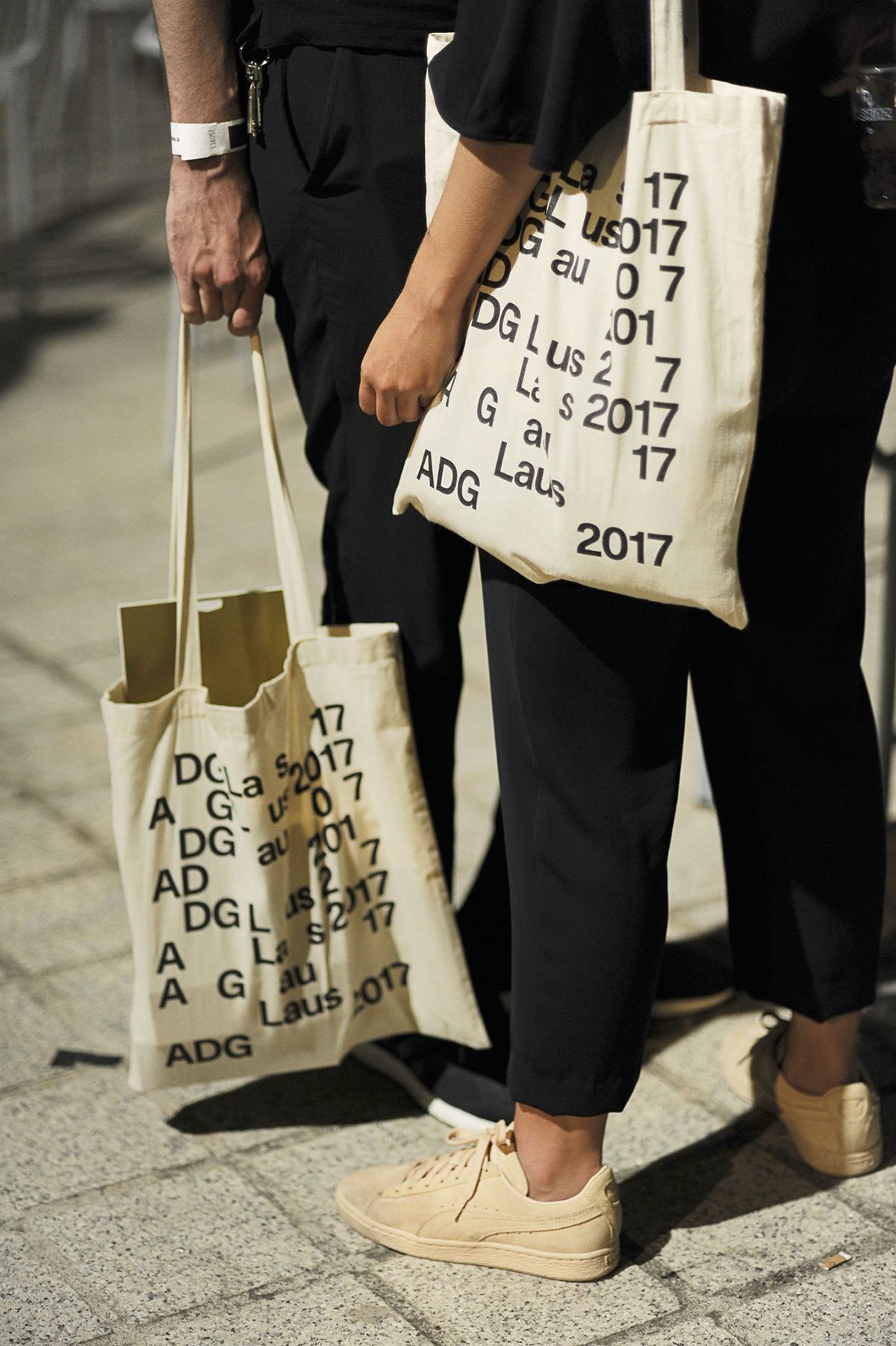 深圳品牌設(shè)計(jì)  ADG Laus 2017運(yùn)動(dòng)獎(jiǎng)項(xiàng)會(huì)品牌形象  手提袋設(shè)計(jì)