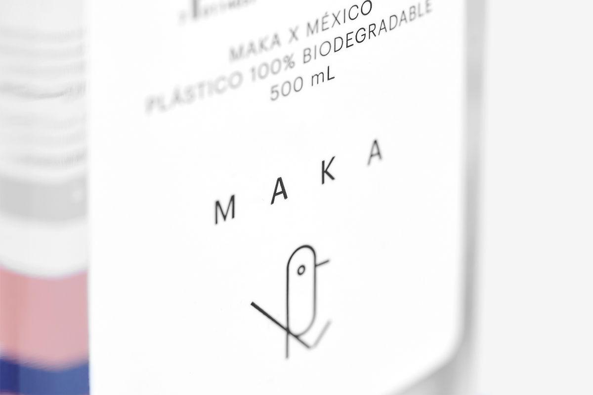 “白色畫布”藝術品——Maka瓶子品牌設計和圖標展示賞析，品牌設計，瓶子品牌設計，品牌圖標設計，品牌策劃，深圳品牌設計，左右格局