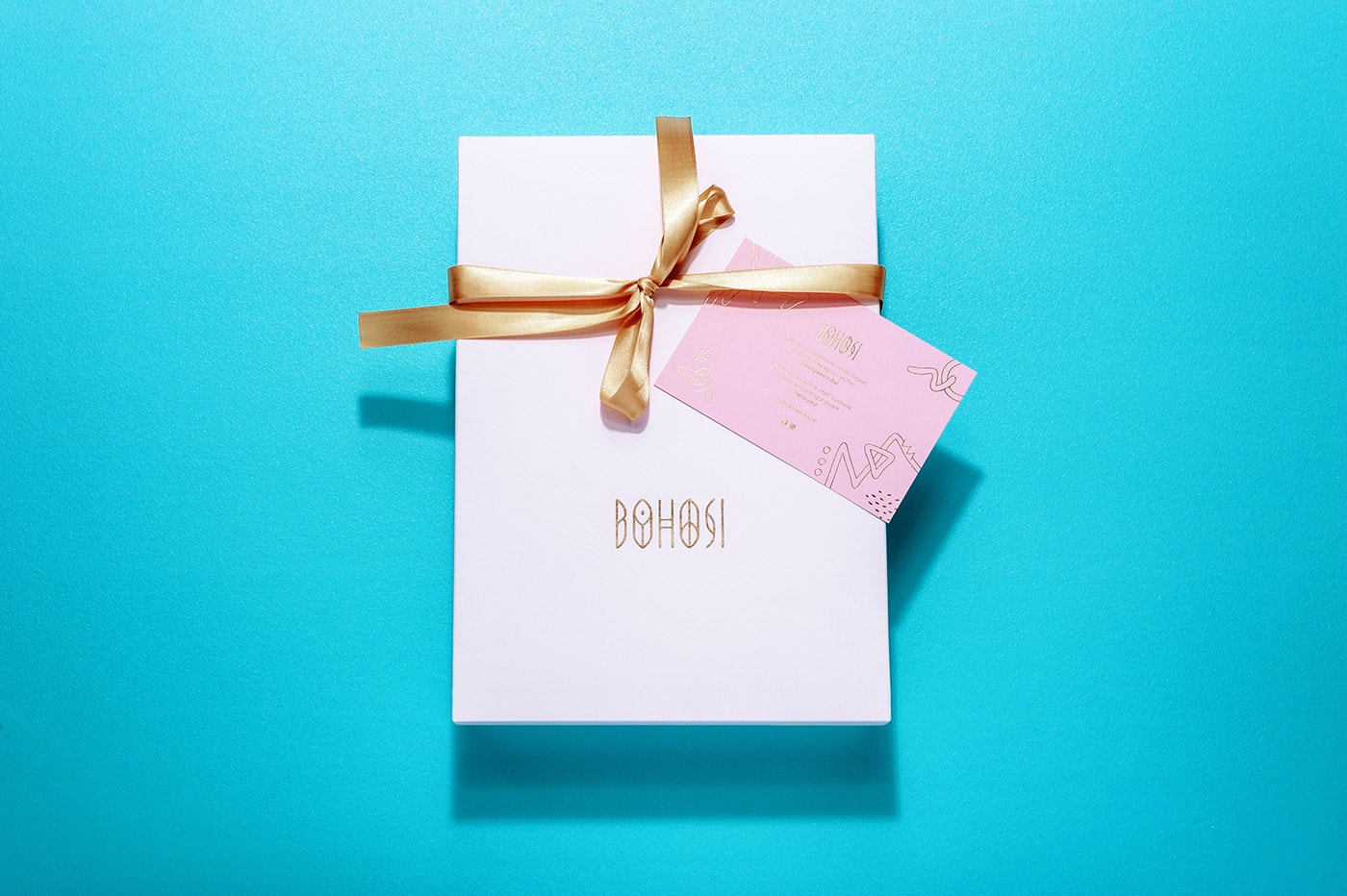 Bohosi 波西米亞風格時尚服裝品牌設(shè)計案例，時尚服裝設(shè)計，服裝品牌設(shè)計，品牌設(shè)計公司，深圳品牌設(shè)計